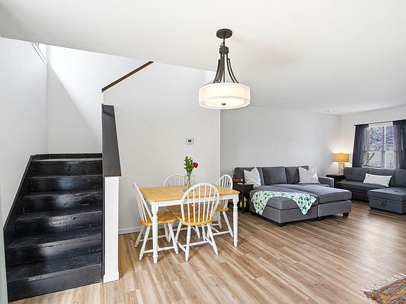 5th image of 2801 W Broadway APT R2