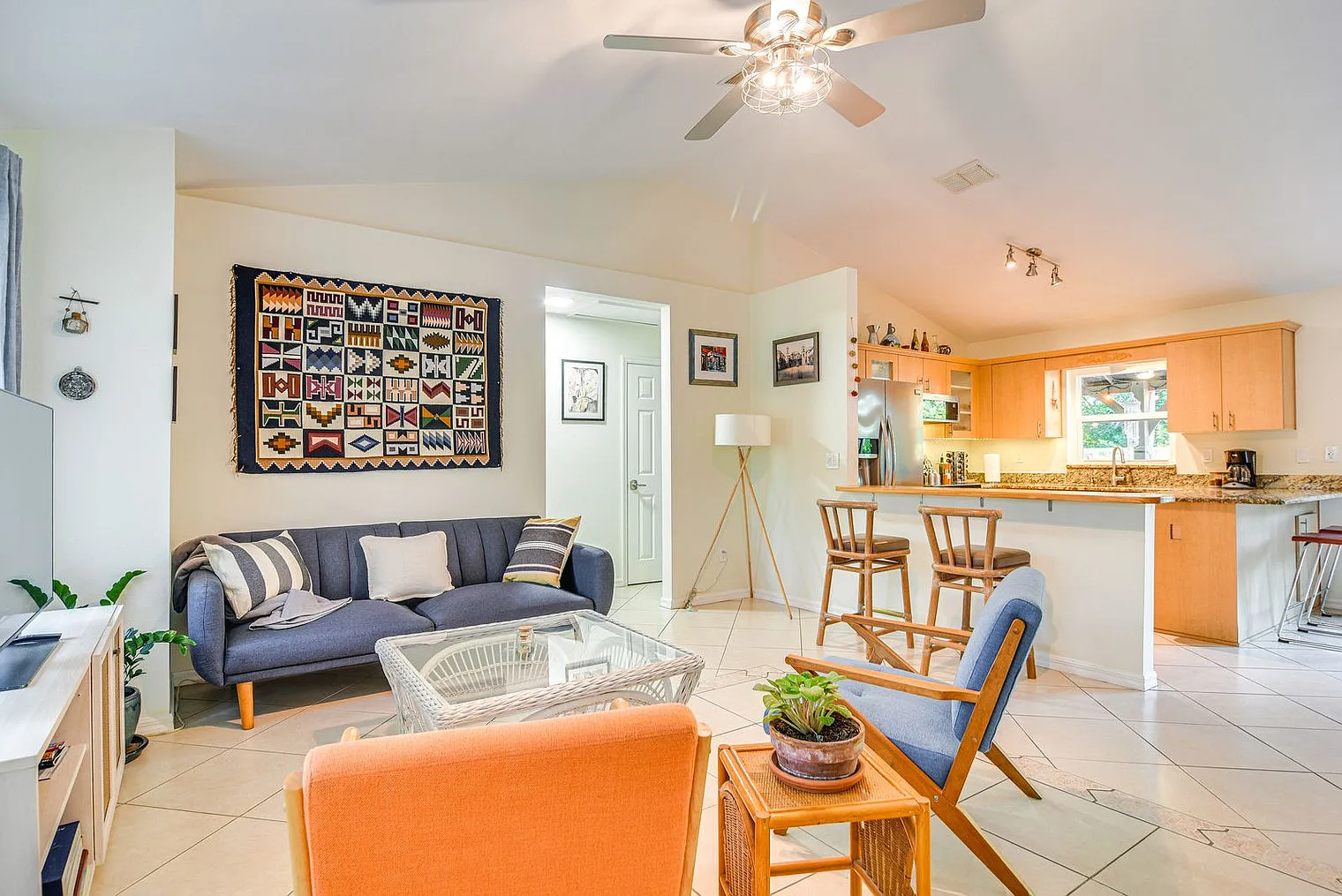 2 bed, 2.0 bath, 1194 sqft, $4,741 — Photo 1