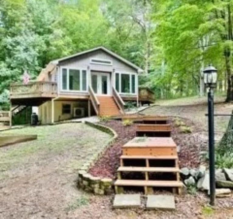 1st image of 109 Sonshine Ct