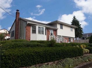 780 Plainview Rd, Plainview, NY 11803
