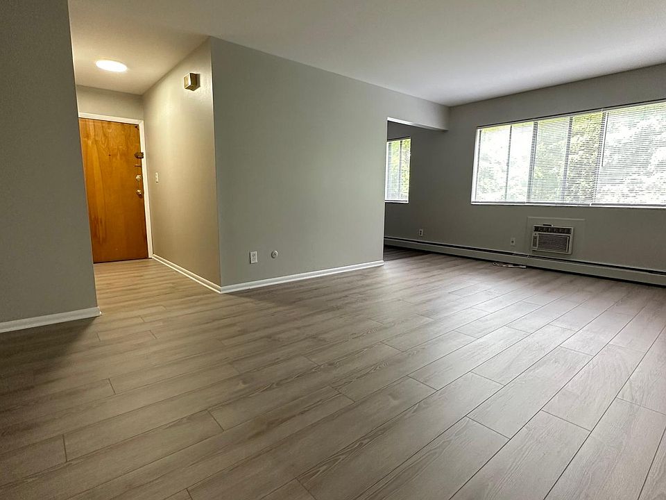 4123 Gratiot Ave APT 44, Fort Gratiot, MI 48059 | Zillow