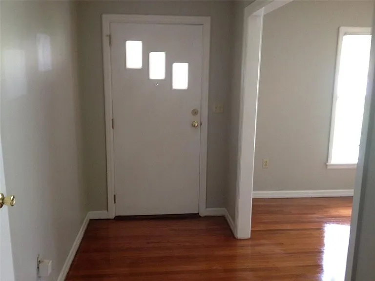 306 Alpine St — Photo 3
