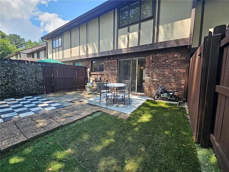 1192 Ashborough Dr SE #B — Photo 19