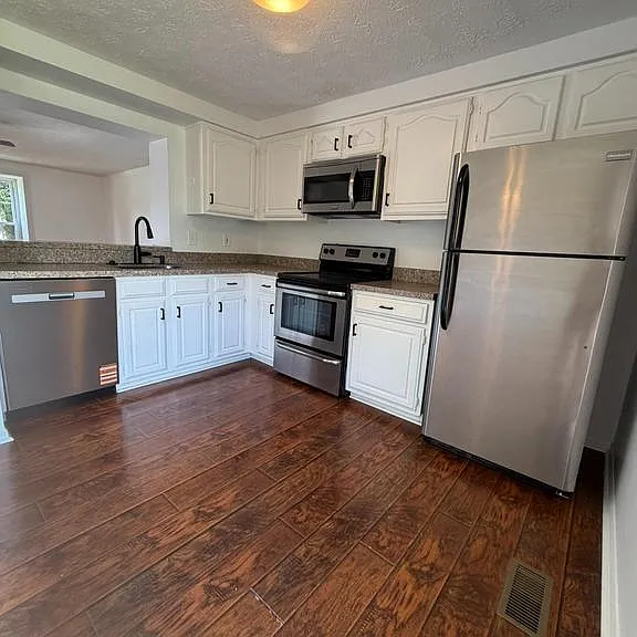 3349 Garrison Cir — Photo 10