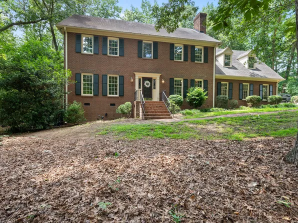 821 Ascot Ln, Raleigh, NC 27615