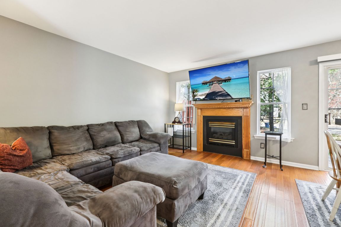 next background image