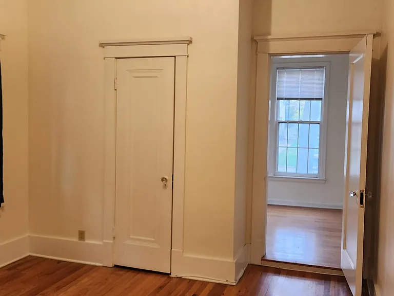1806 D St #2 — Photo 14