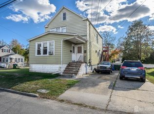 29 Albany St, Edison, NJ 08837