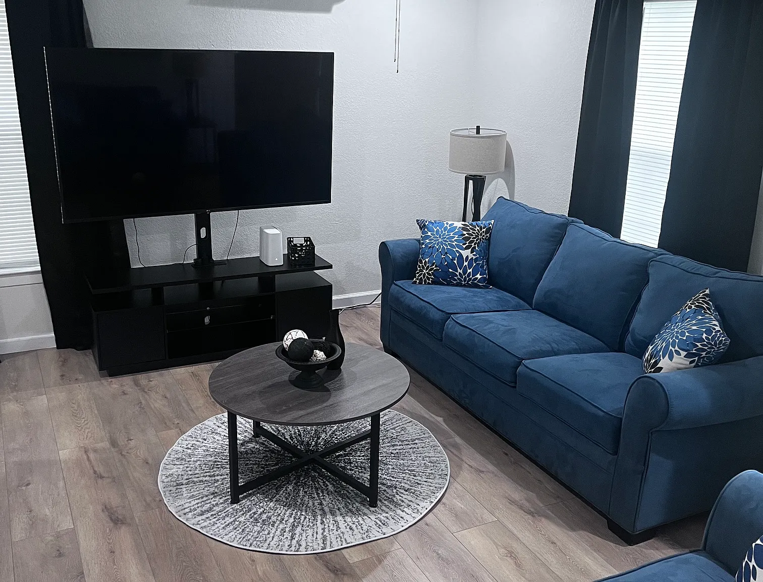 2 bed, 650 sqft, $900 — Photo 3