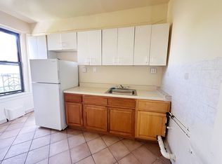 163-24 89th Ave #D5, Jamaica, NY 11432