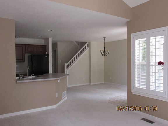 3rd image of 3636 Oakwood Dr