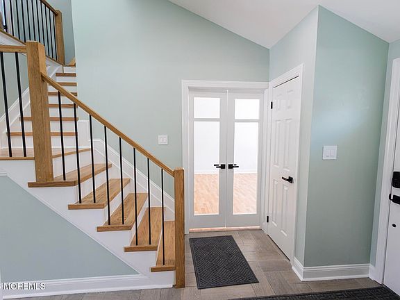 4th image of 63 Mariners Cove