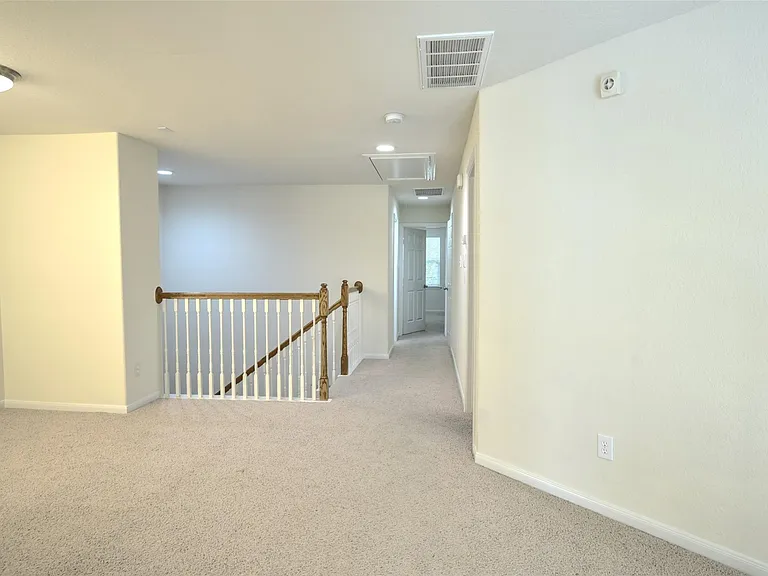 1139 Glenwood Canyon Ln — Photo 16