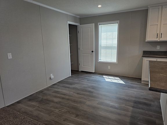 2nd image of 2507 W Lindsay Ct #289