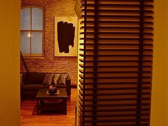 5th image of 333 Julia St APT 327