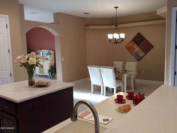 5th image of 759 Orchard Ave