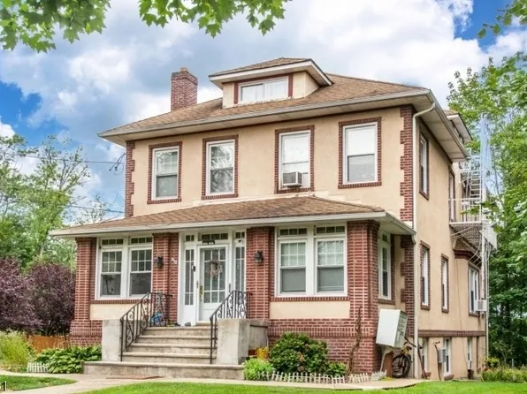 818 Summit Ave APT 1, River Edge, NJ 07661