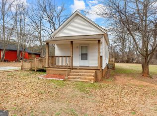64 E Jones St, Newnan, GA 30263