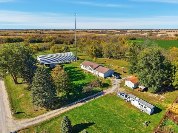 1175 Upton St, Columbia, IA 50057