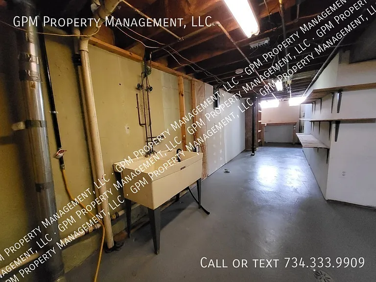 3277 Terry St — Photo 17