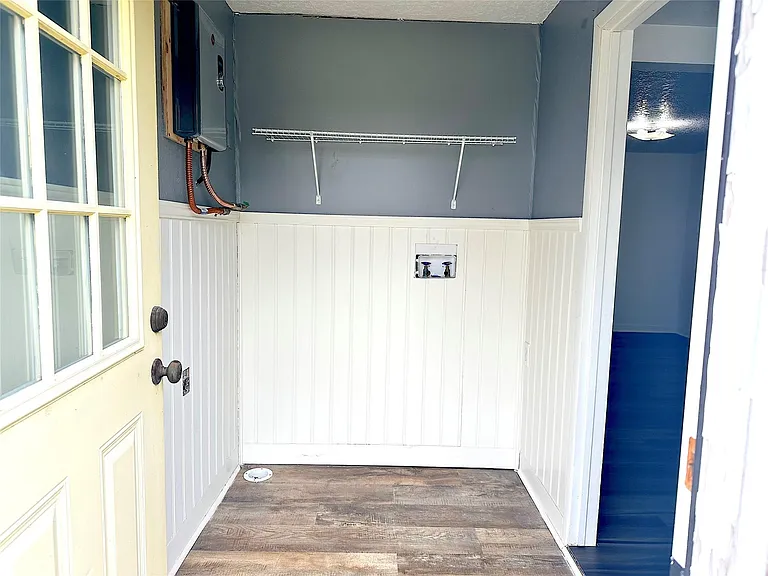 1005 Avenue E 1/2 — Photo 16