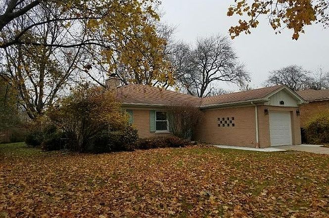 1st image of 6812 N Mendota Ave #House