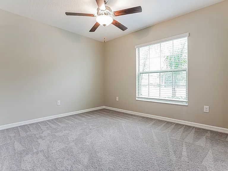 1411 Golden Glow Dr — Photo 12