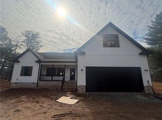 1448 River Rd, Stoneville, NC 27048