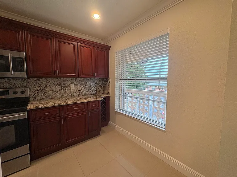 1441 NW 19th Ter #201 — Photo 13