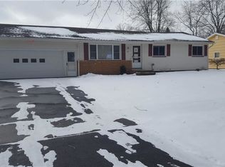 27 Joli Ln, Rochester, NY 14606