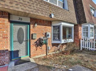 39 Roundtree Ct, Beacon, NY 12508