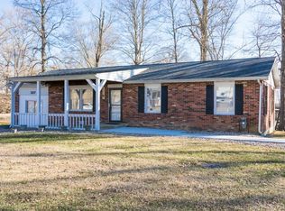 267 E Oak Dr, Salem, IN 47167
