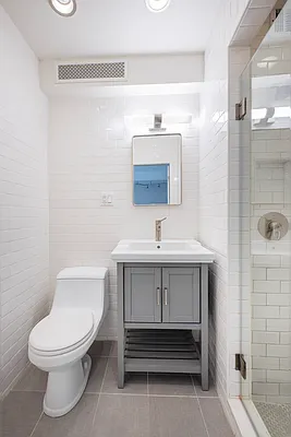 Rented by R New York | media 3