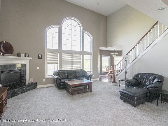 4th image of 4198 Ryon Dr