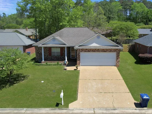 622 Annawood Ln NE, Brookhaven, MS 39601