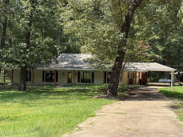 505 Whispering Pines Cir