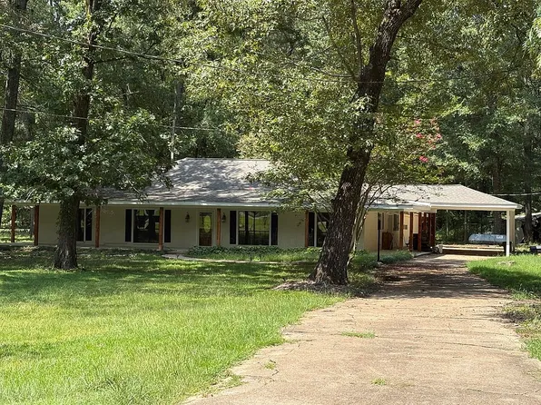 505 Whispering Pines Cir, Starkville, MS 39759