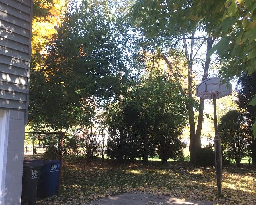 1st image of 1327 Lakeland Ave #Back