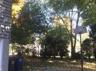 1327 Lakeland Ave, Lakewood, OH 44107