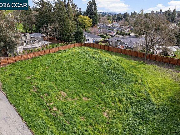 3rd image of 550 El Pintado Rd