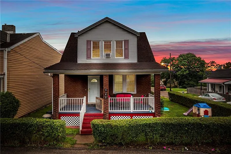 945 Sagwa St photo 1
