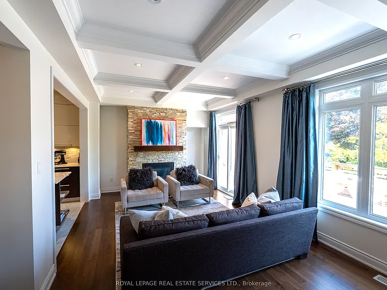 2083 Grange Dr — Photo 9