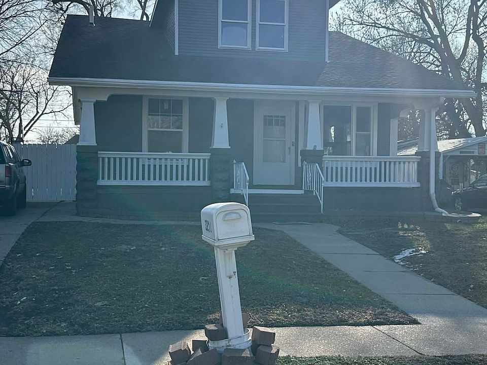 1st image of 3271 Hitchcock St