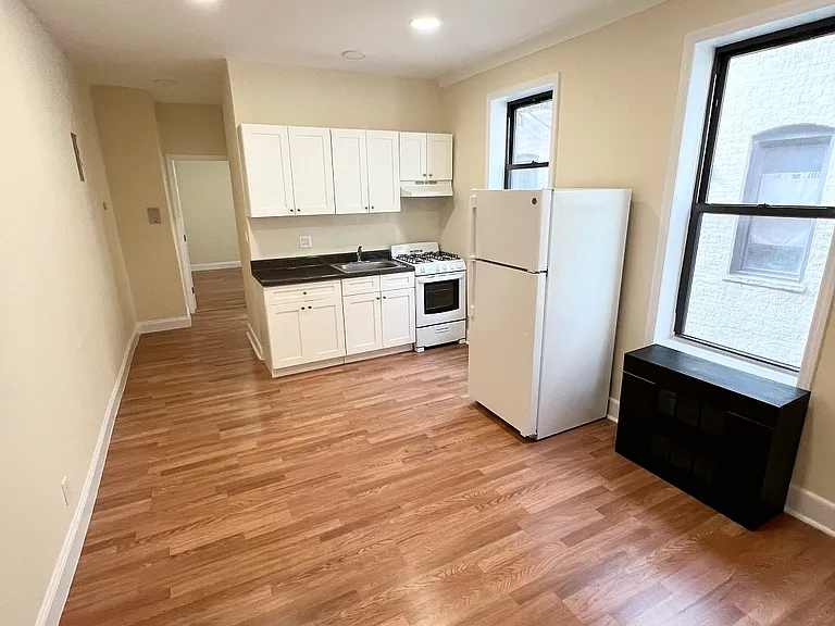 23-28 31st Ave #8 — Photo 17