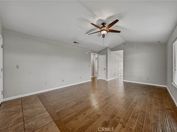 4th image of 3483 Beach St