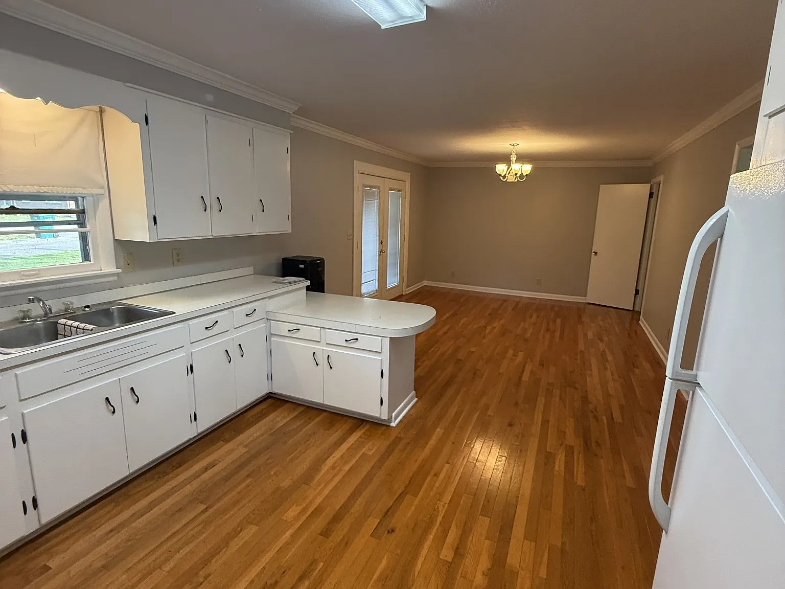 3 bed, 2.0 bath, 1675 sqft, $1,500 — Photo 4