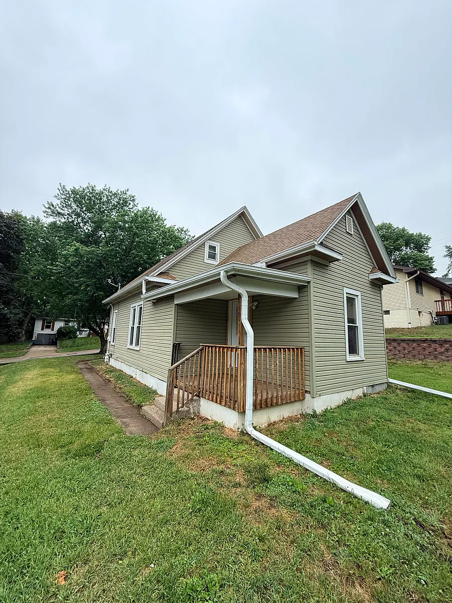 Building Photo - 1008 Irene St