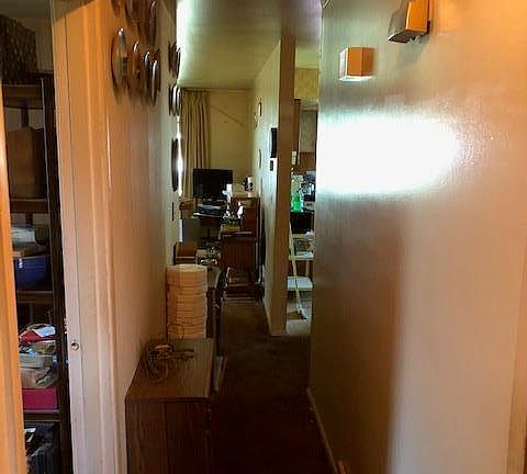 5th image of 18030 Shamrock Blvd
