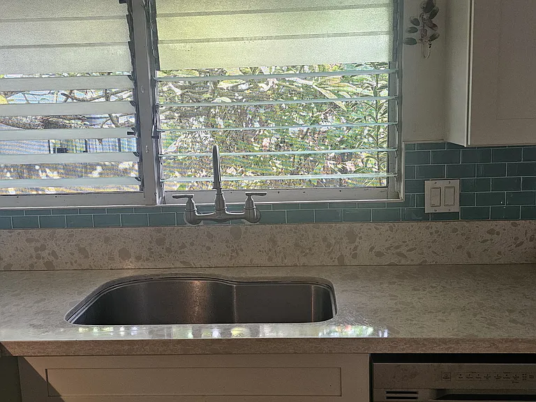 549 Kawainui St — Photo 4