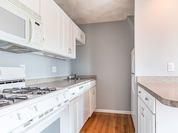 5th image of 147-149 Richmond St #5